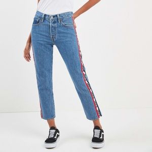 Levi’s 501 Straight Leg Cropped with Logo